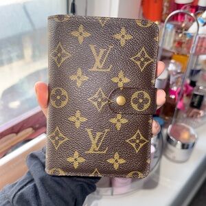 Louis Vuitton Porte Papier Wallet